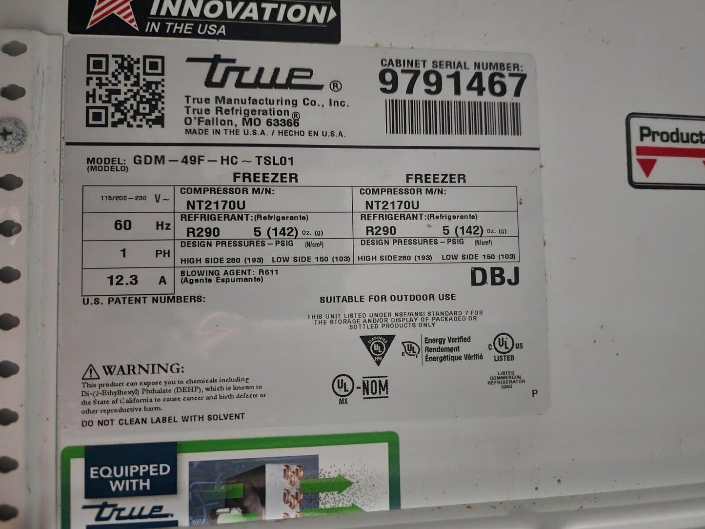 True 54 1/8" Two Section Display Freezer w/ Swing Doors GDM-49F-HC~TSL01