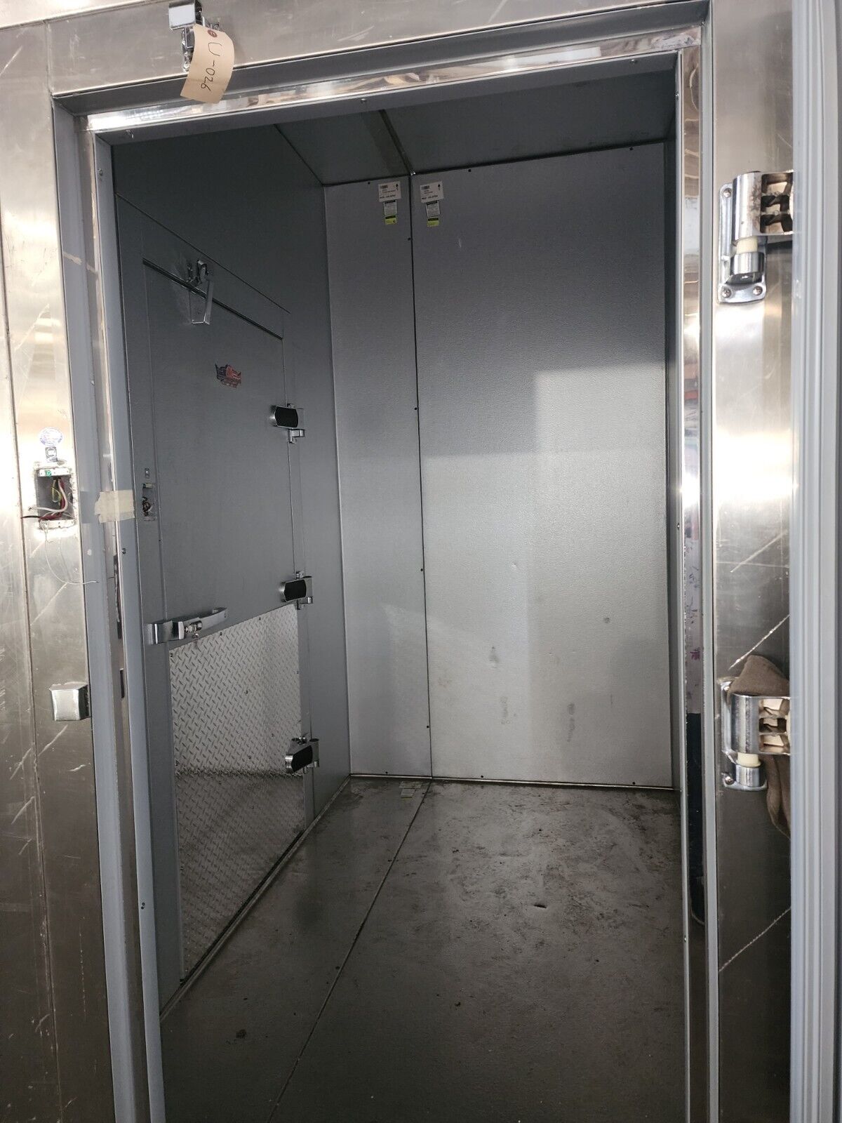 Walk-in cooler & freezer combo with new refrigeration system included