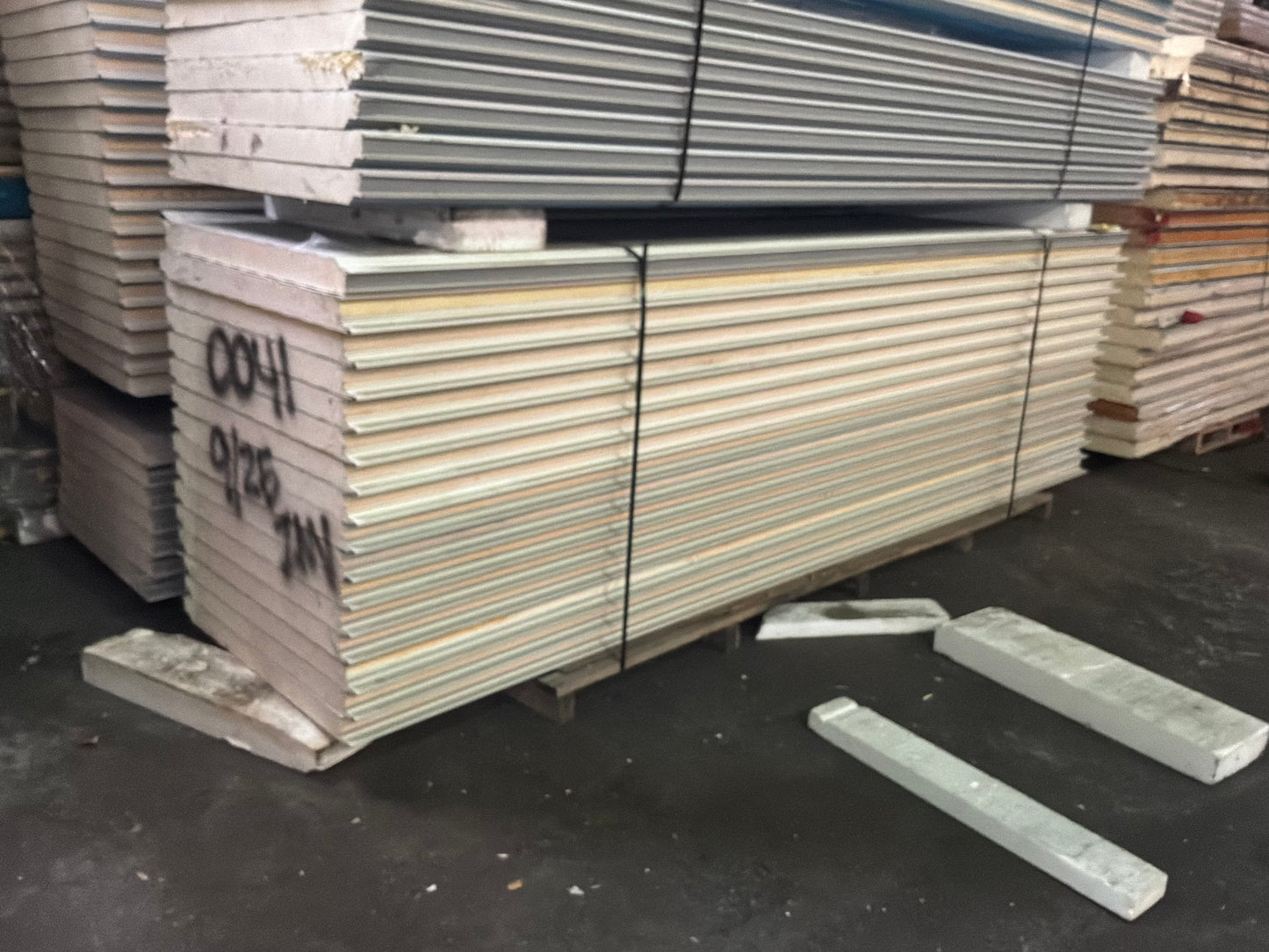 Lot of 16 Scratch and Dent New 3” Thick 14’ Tongue In Groove Panels