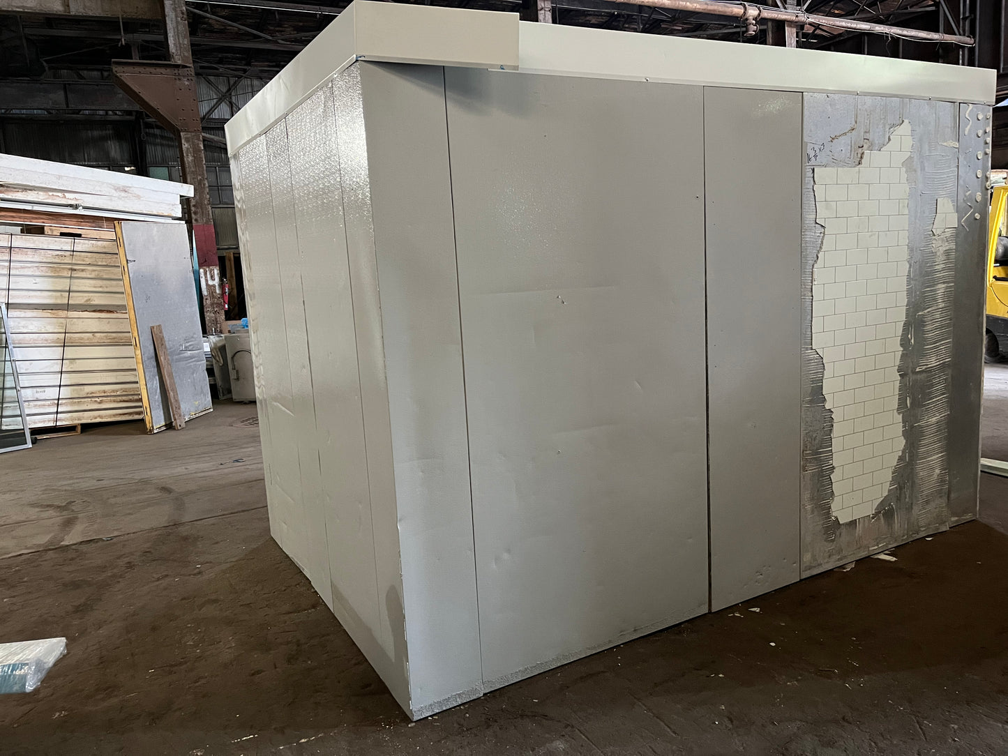 Used 8' x 12' x 8' Walk-In Cooler W/ 1/2HP Refrigeration System