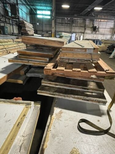 Wholesale lot of ~ 100 used walk in cooler and freezer panels varying size