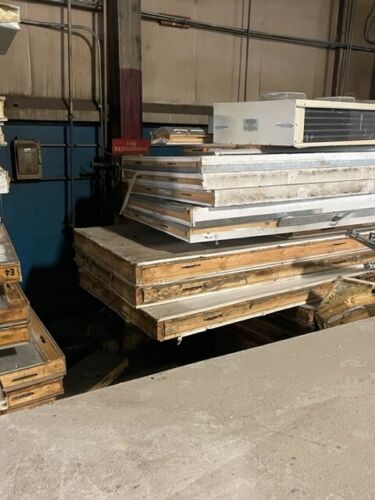 Wholesale lot of ~ 100 used walk in cooler and freezer panels varying size