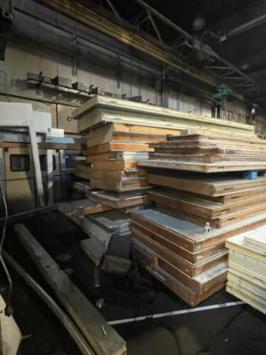 Wholesale lot of ~ 120 used walk in cooler and freezer panels varying size