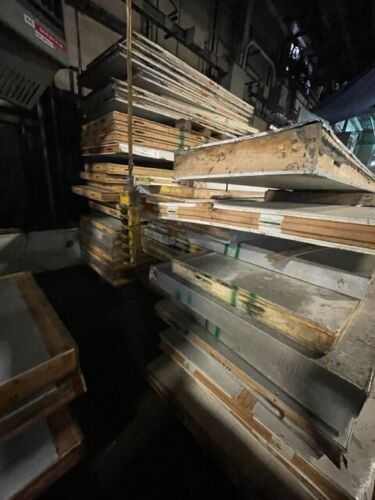 Wholesale lot of ~ 100 used walk in cooler and freezer panels varying size