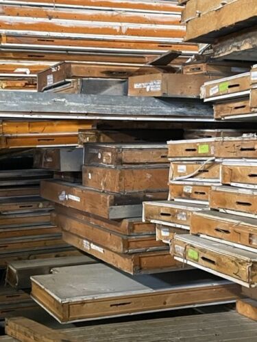 Wholesale lot of ~ 140 used walk in cooler and freezer panels varying size READ