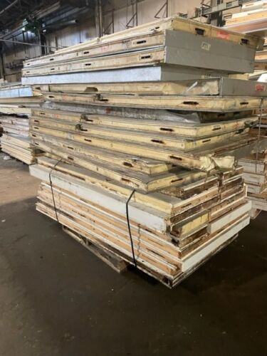 Wholesale lot of ~ 140 used walk in cooler and freezer panels varying size READ
