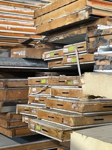 Wholesale lot of ~ 140 used walk in cooler and freezer panels varying size READ