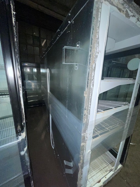 Master-Bilt 3-Door Reach in Cooler Used