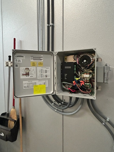 New scratch and dent 30' x 60' x 16' walk-in cooler (box only)