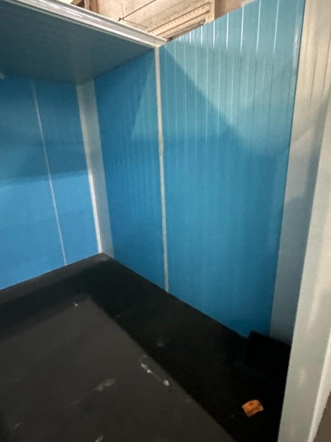 New Scratch & Dent 8' x 10' x 8' Walk-in Cooler with new 1/2HP refrigeration