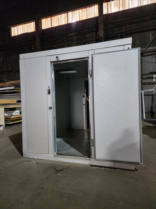 NEW Amerikooler - 8' x 16' x 8' Combo box w/ self contained Bohn unit