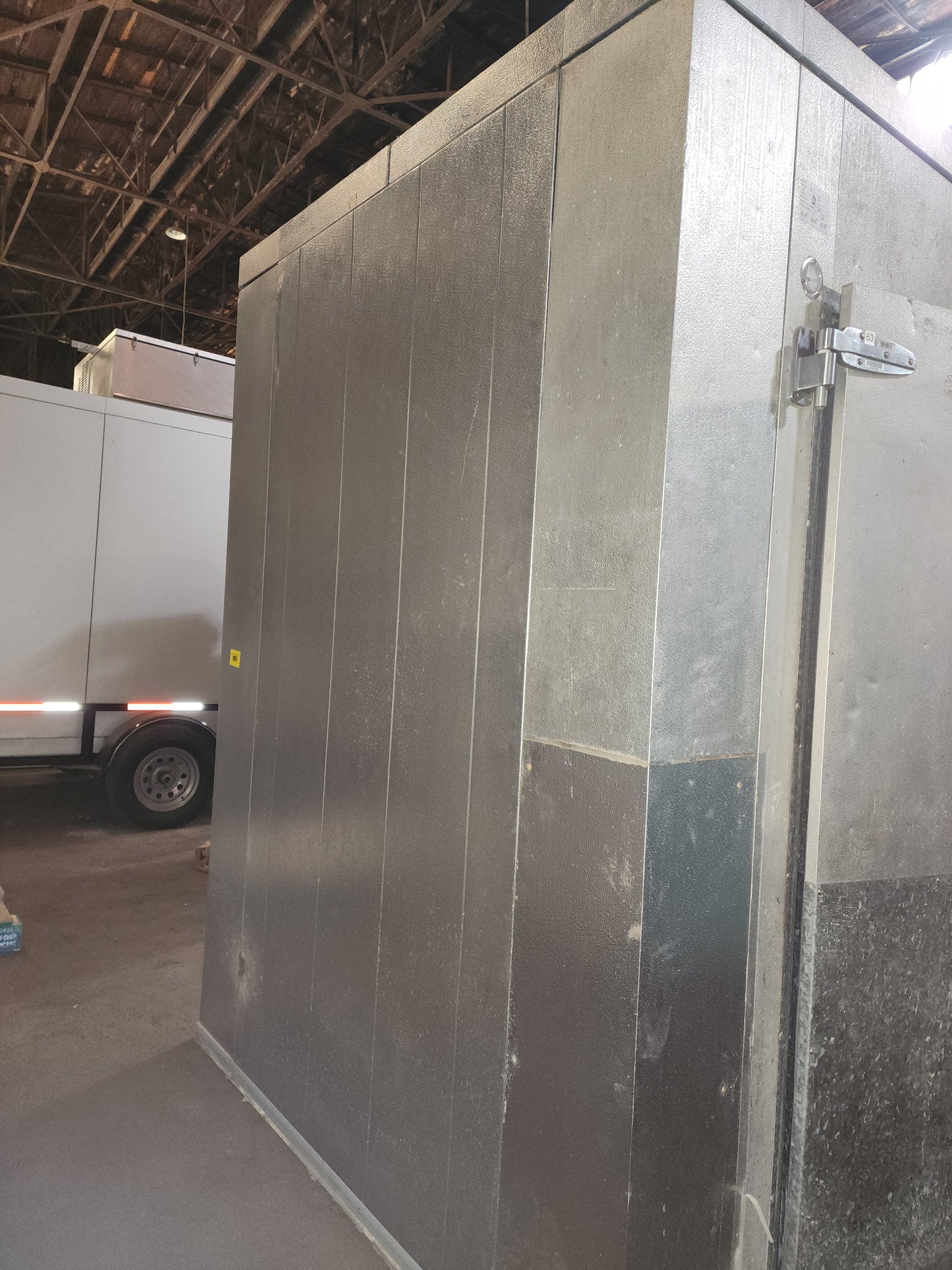 6' x 6' x 8' 4" - Walk in cooler w/man door & 1/2 HP unit - No floor