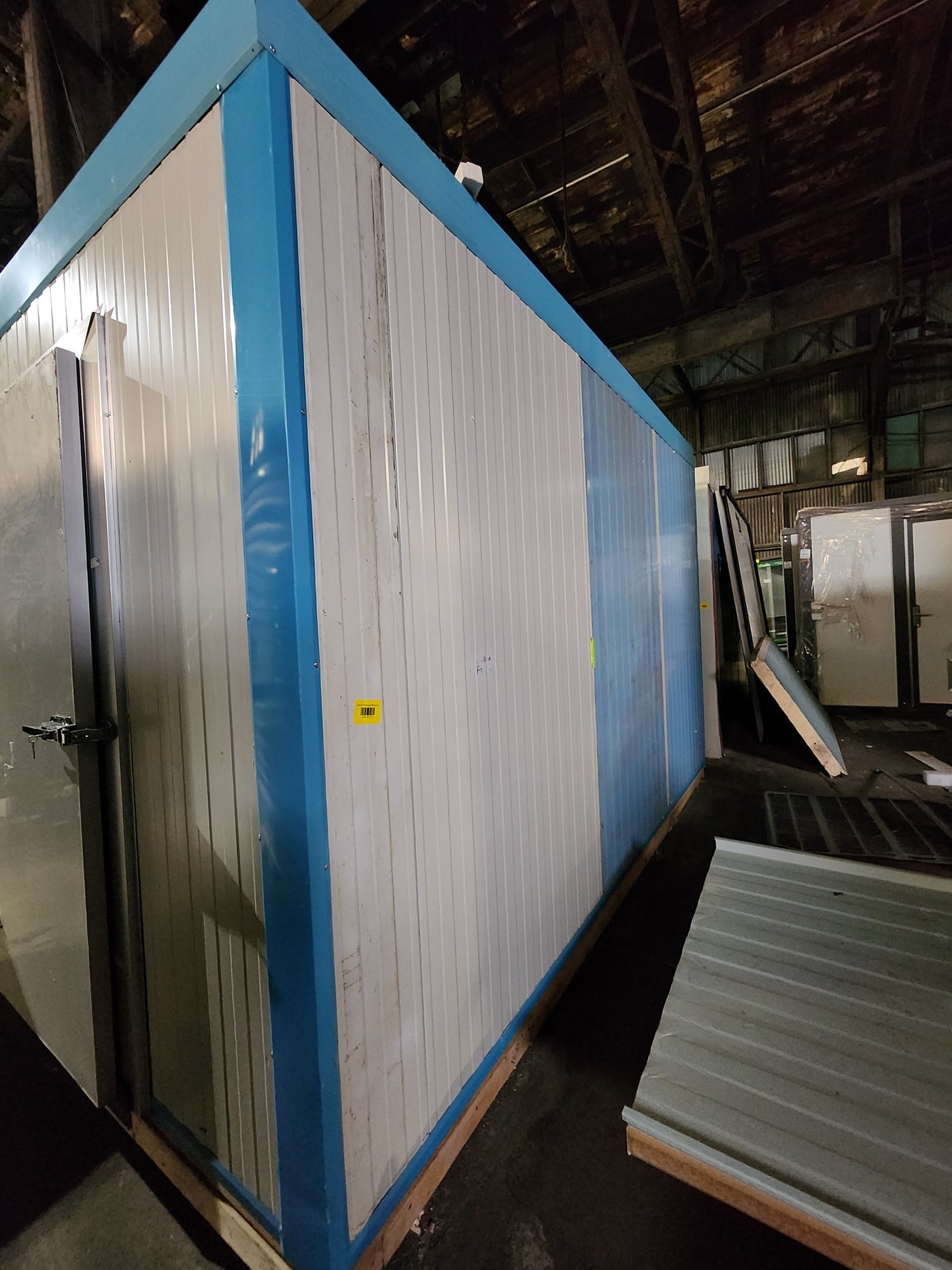 8' 1" x 12' x 8' 4" Walk in freezer w/ man door, ceiling & floor w/ 3/4 HP unit (Built as unit for outdoors)