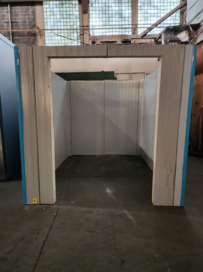 8' x 10' x 8' walk-in with pallet door