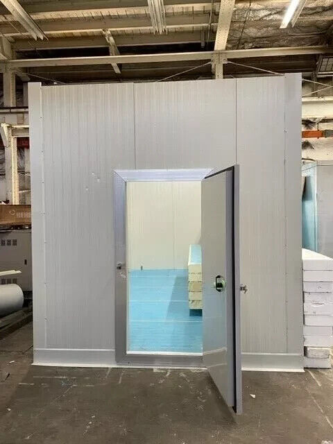 10' x 12' x 8' walk in freezer with floor & refrigeration system