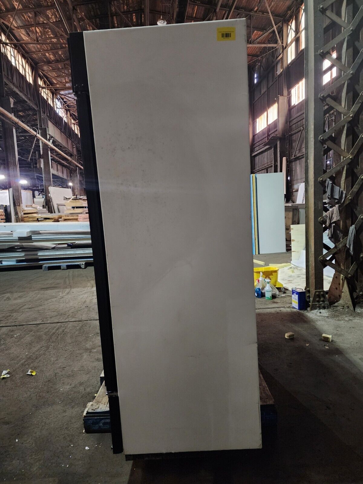 True 78" three section glass door merchandiser GDM-72-HC~TSL01