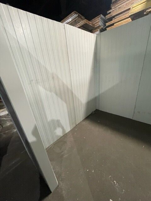 Scratch and Dent 8 Foot Wide x 8 Foot Long x 7.5 Foot Tall Walk-in Cooler
