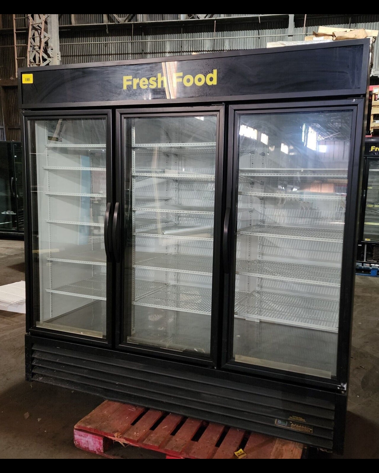True 78" three section glass door merchandiser GDM-72-HC~TSL01