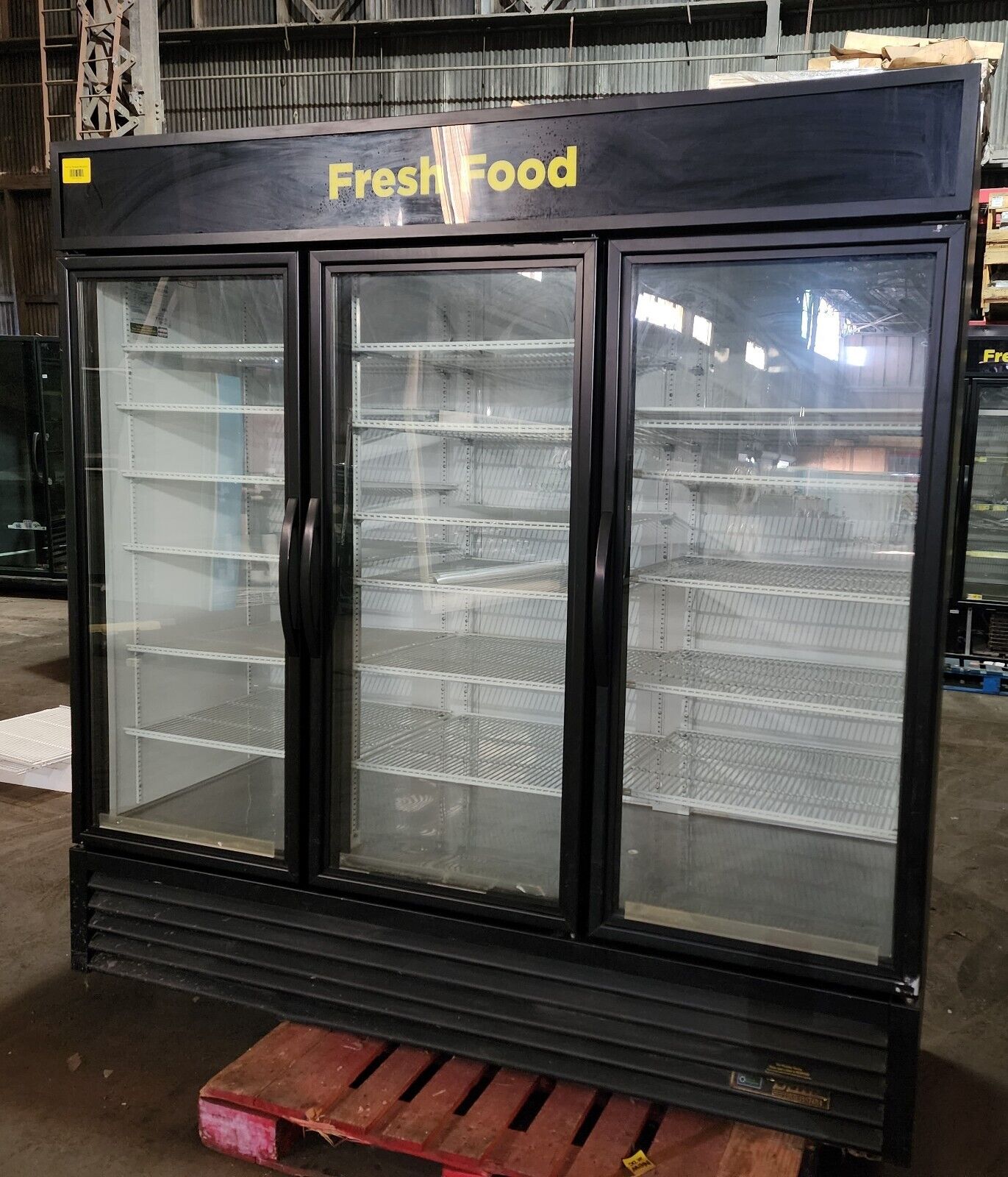 True 78" three section glass door merchandiser GDM-72-HC~TSL01