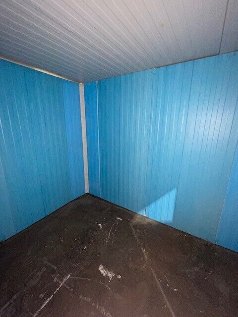 Scratch and Dent 10 Foot Wide x 10 Foot Long x 8 Foot Tall Walk-in Cooler