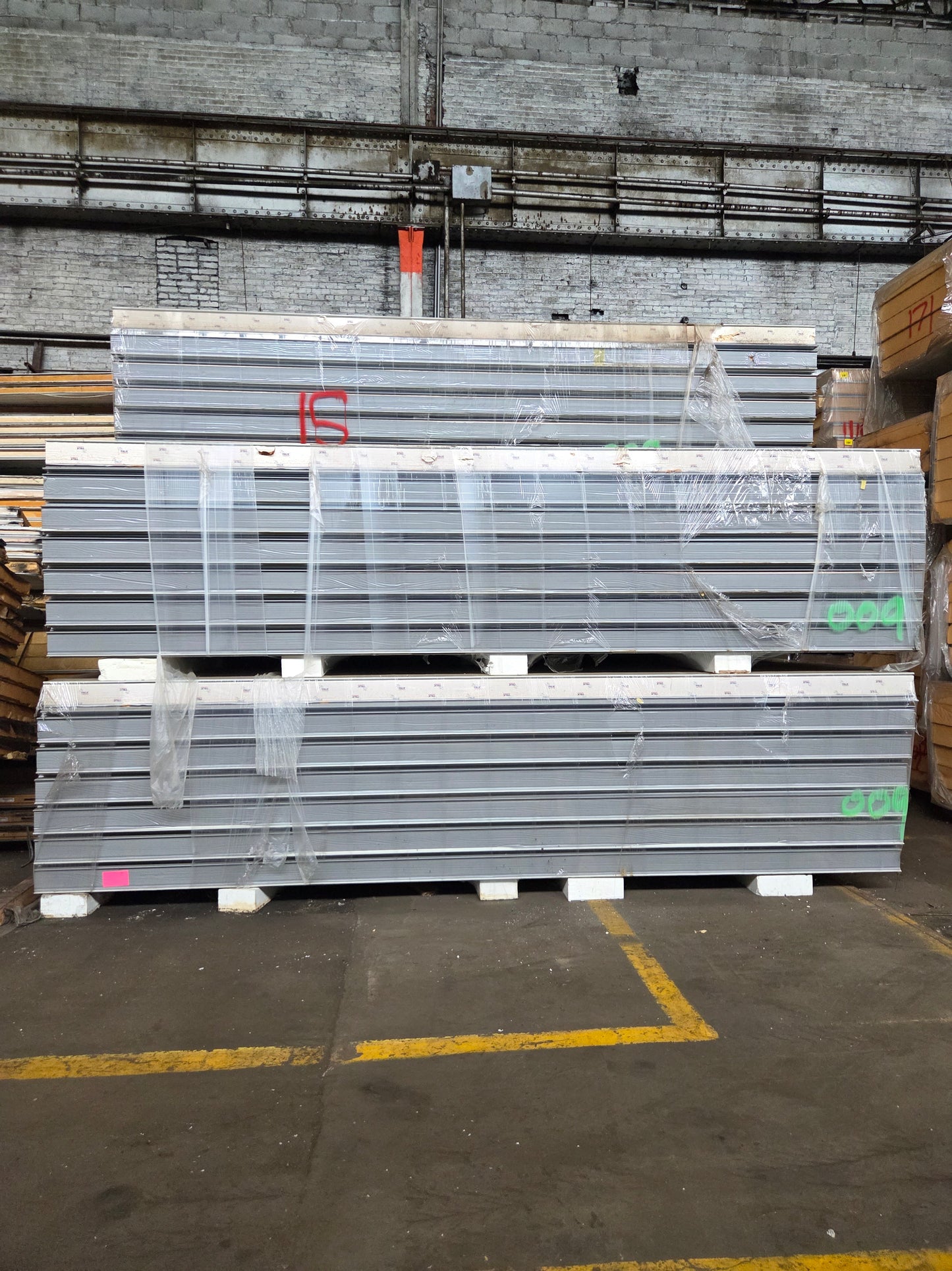 6 Inch Thick Walk-In Cooler & Freezer Panel Lot