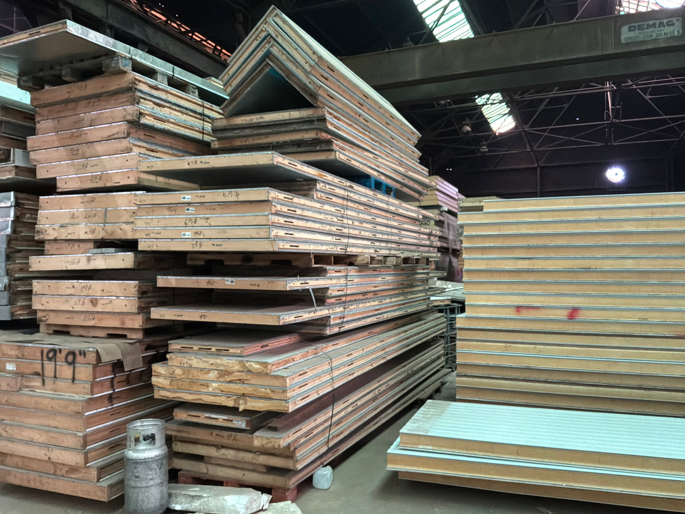 Lot of 30 Used Panels 11’8” and 18’3” w/ Corners