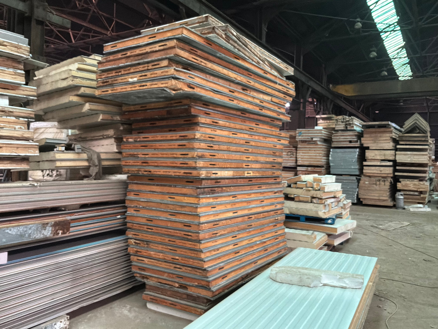 Lot of 28 Used Panels 7’ 4” and 9’