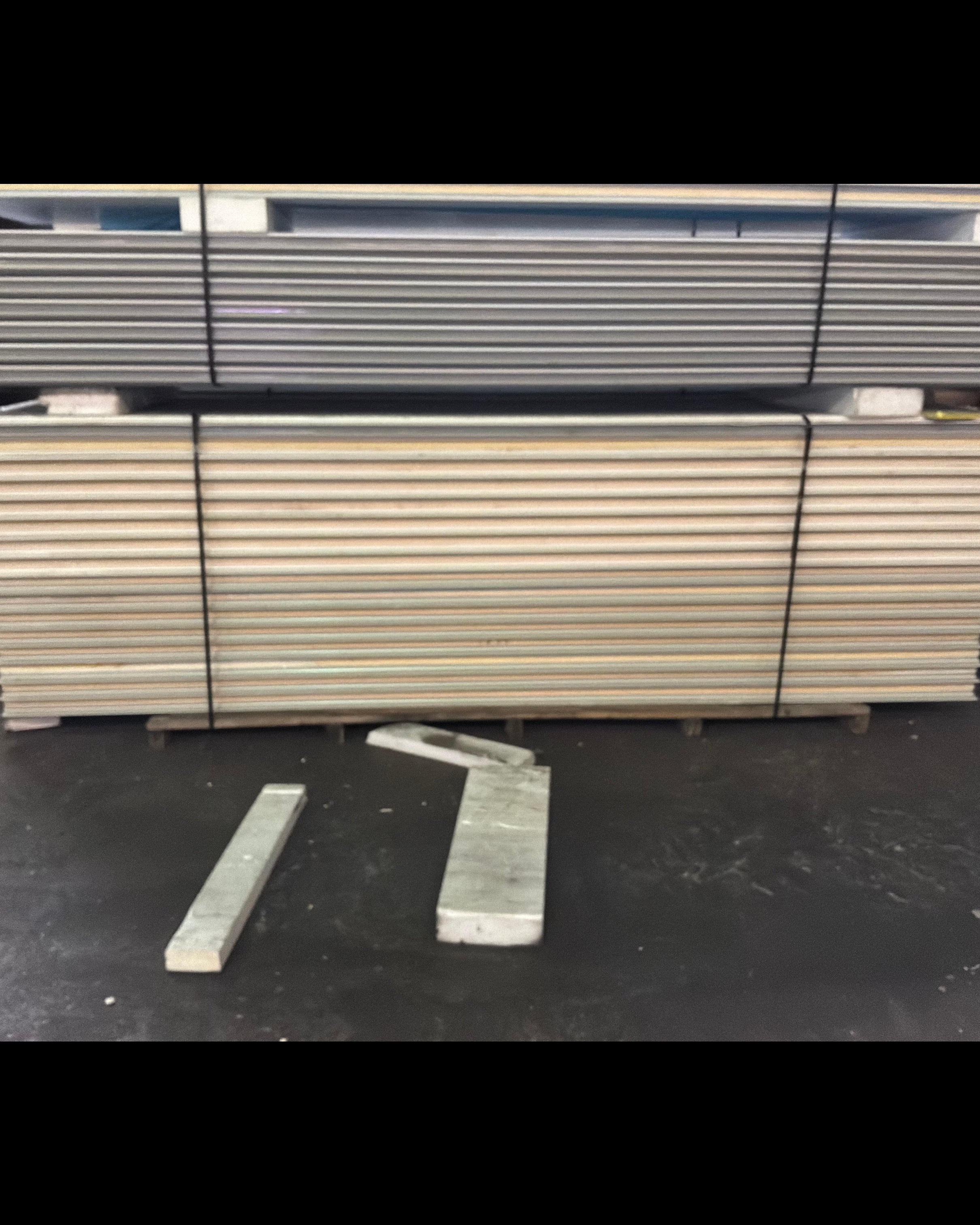 Lot of 16 Scratch and Dent New 3” Thick 14’ Tongue In Groove Panels