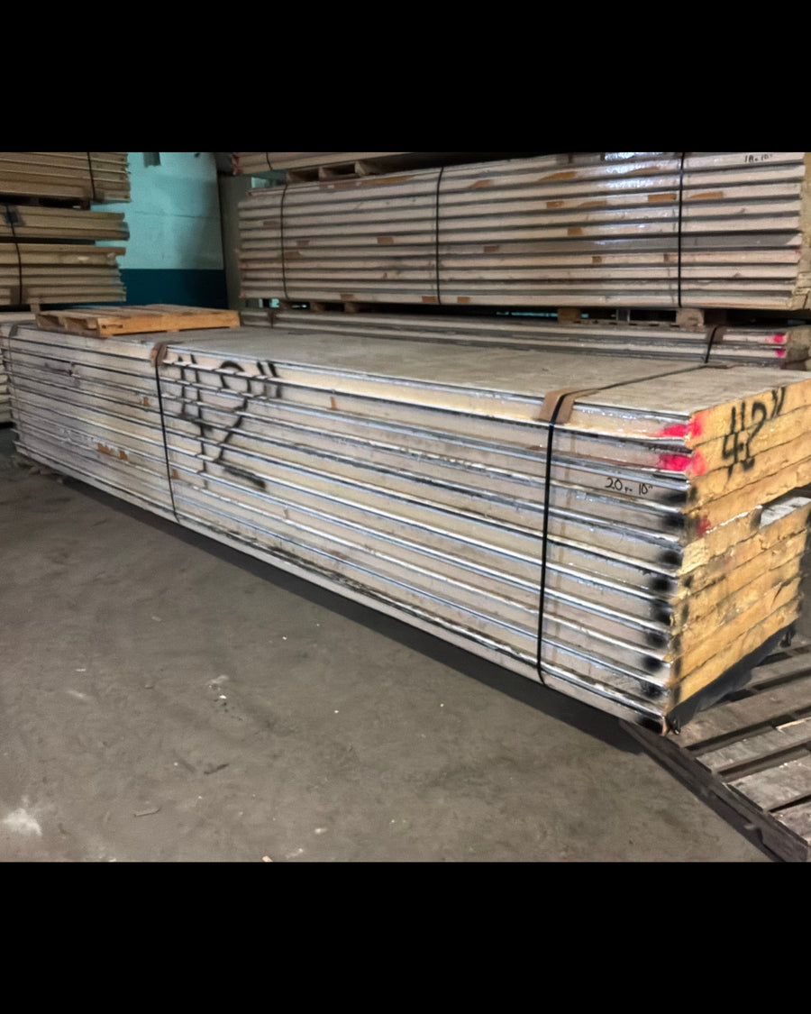 Lot of 11 Used 20’ 9” Walk In Cooler / Freezer Panels, 4” Thick