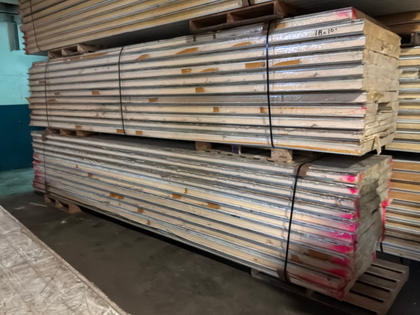Lot of 21 Used 18’ 10” Walk In Cooler Insulated Panels 4” Thick