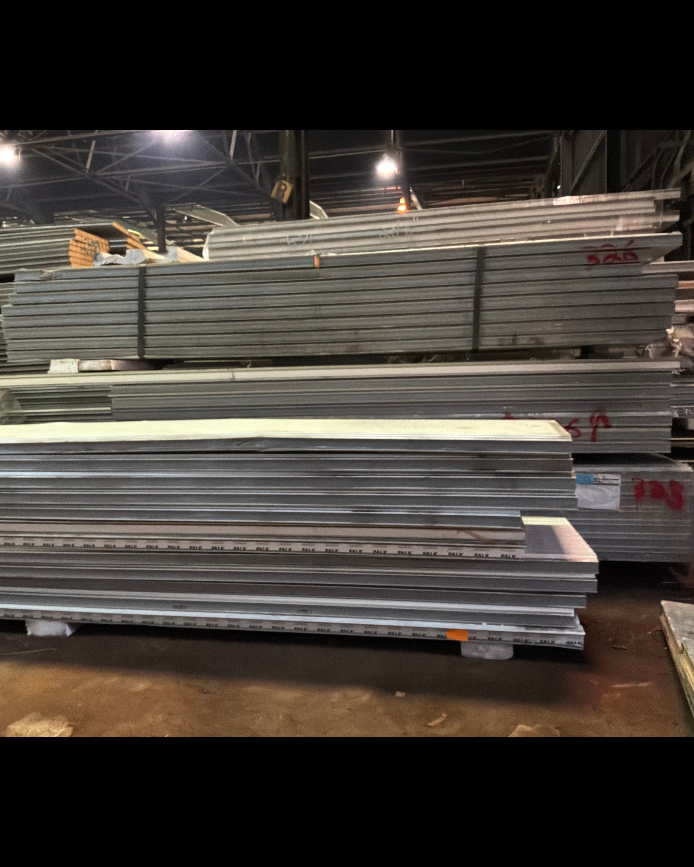 Lot of 34 Scratch and Dent 4” Thick Panels 15’ to 18’