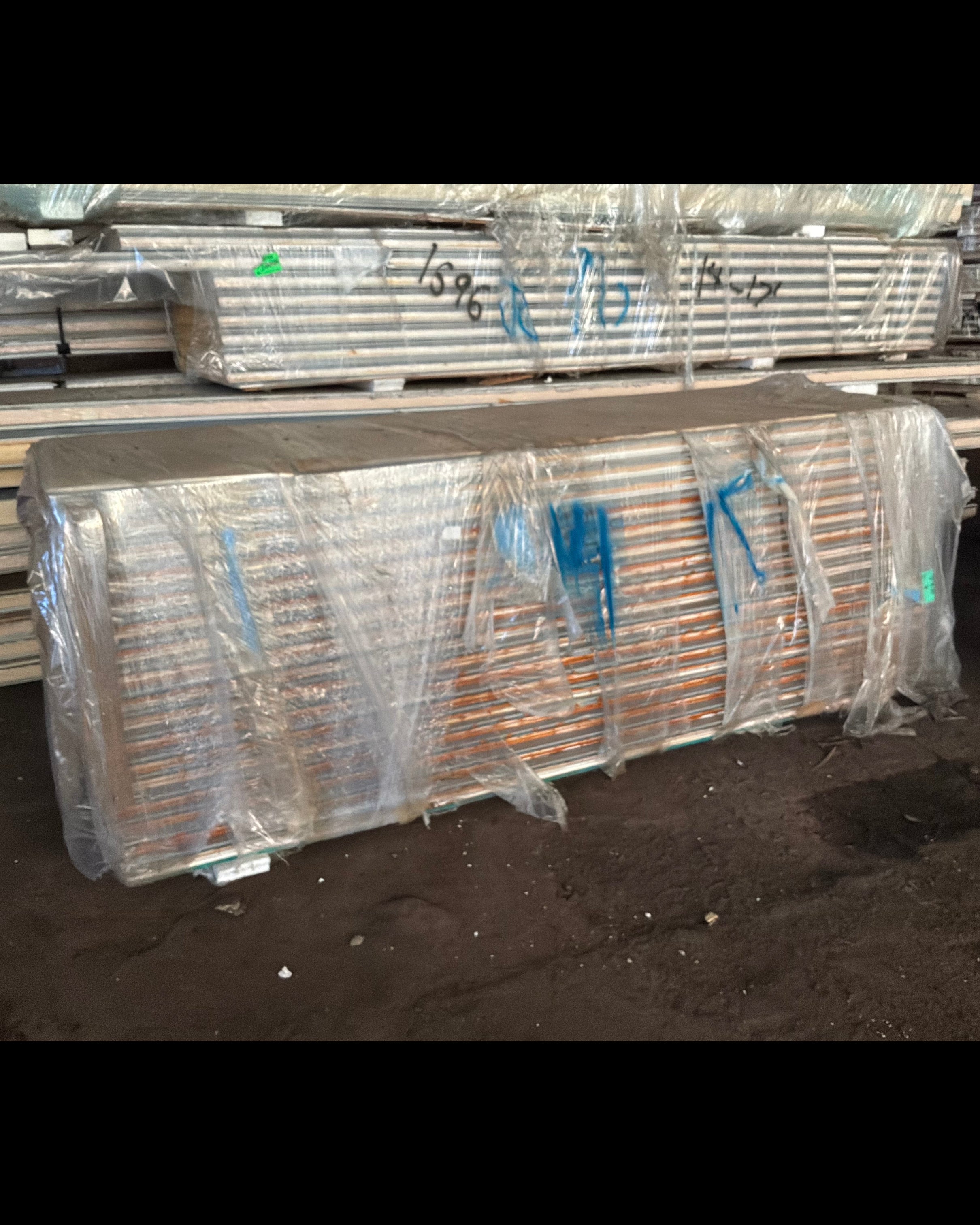 Lot of 17 New 2.5” Thick Tongue In Groove 10’ Panels