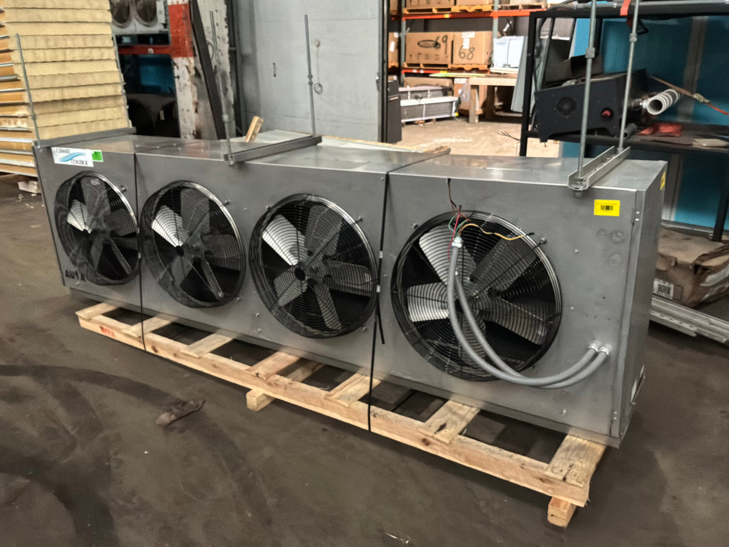 Climate Control 20 HP Medium Temp Condensing Unit w/ Two 93,000 BTU Evaporator Blowers 460/3 Ph #885