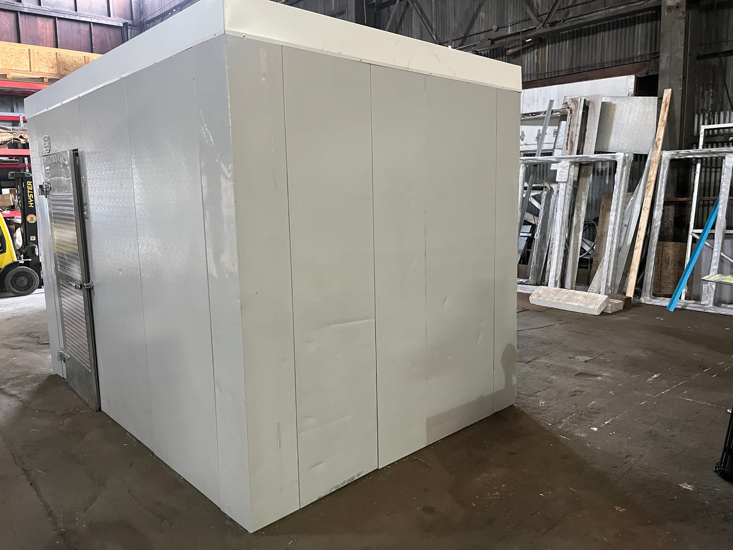 Used 8' x 12' x 8' Walk-In Cooler W/ 1/2HP Refrigeration System