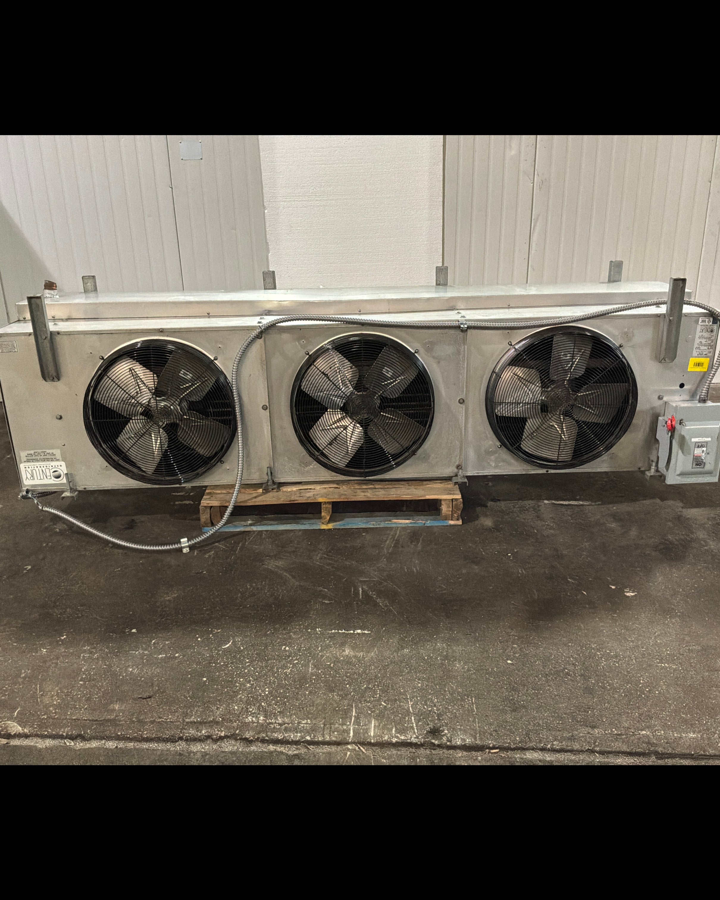 CENTURY A532-556A 55600 BTU EVAPORATOR #924