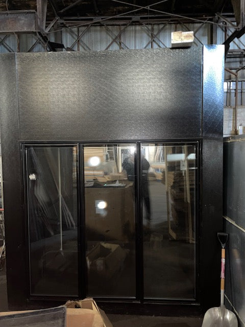 Used 8' x 8' x 10' 3-door walk-in cooler w/ 1.5HP refrigeration system